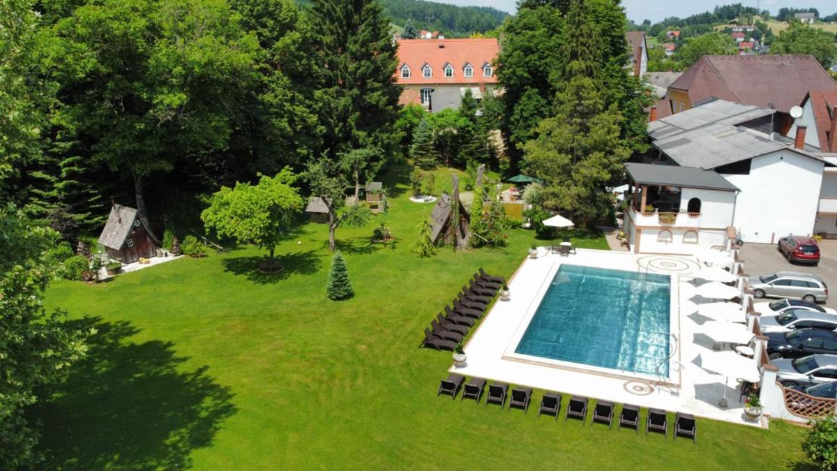 Gartenhotel Kloepferkeller Eibiswald エクステリア 写真